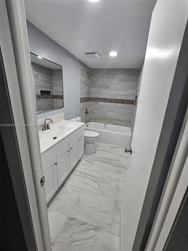 Photo - 2800 NW 56th Ave Unit C408