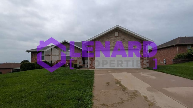Building Photo - Beautiful and Grand Two Story Home!
