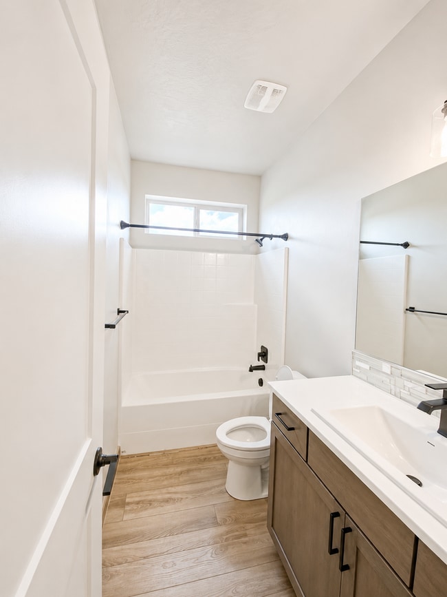 Photo - 4340 N Donovan Ln