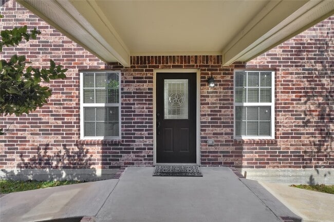 Photo - 2202 Koster Rd