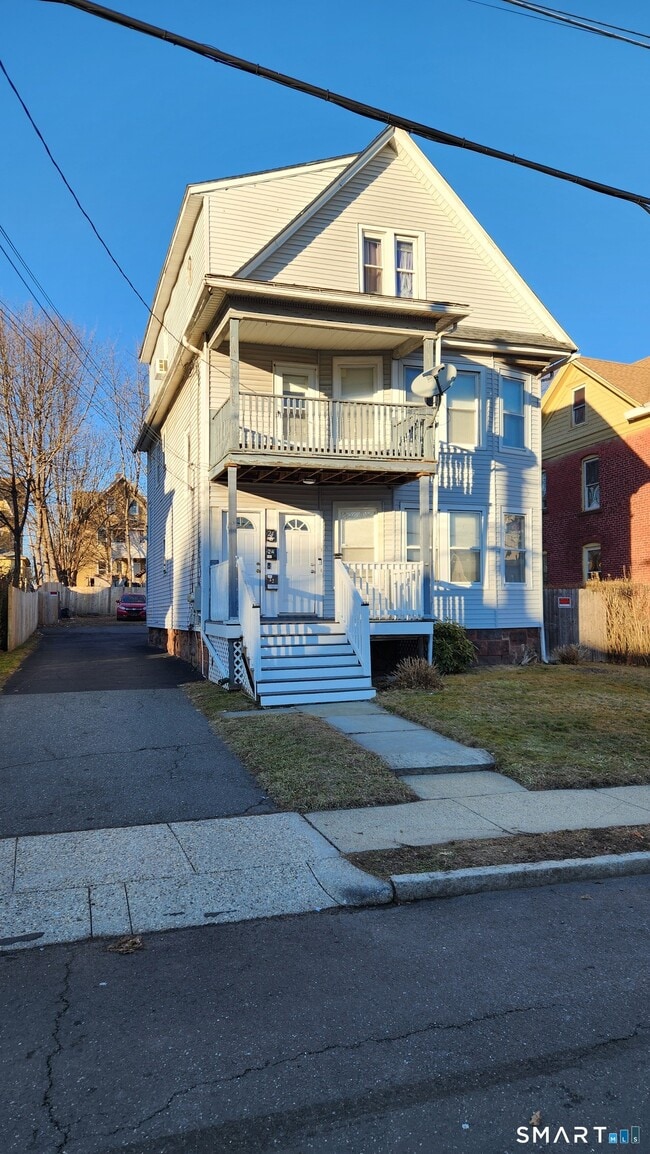 Building Photo - 22 King St Unit 2