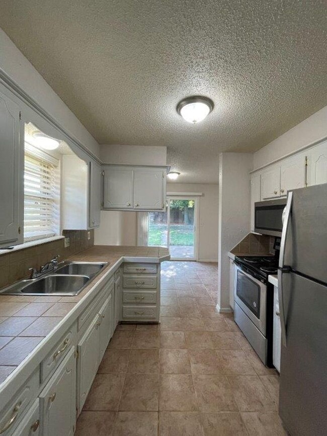 Photo - Military Discount available! Updated 3 bed...