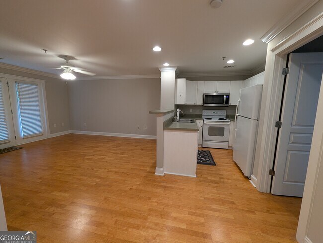 Photo - 490 S Barnett Shoals Rd Unit APT 913