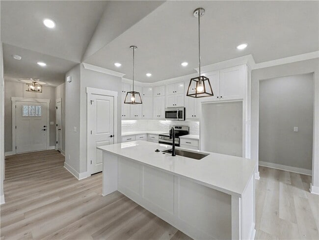 Photo - 52 Claxton Dr