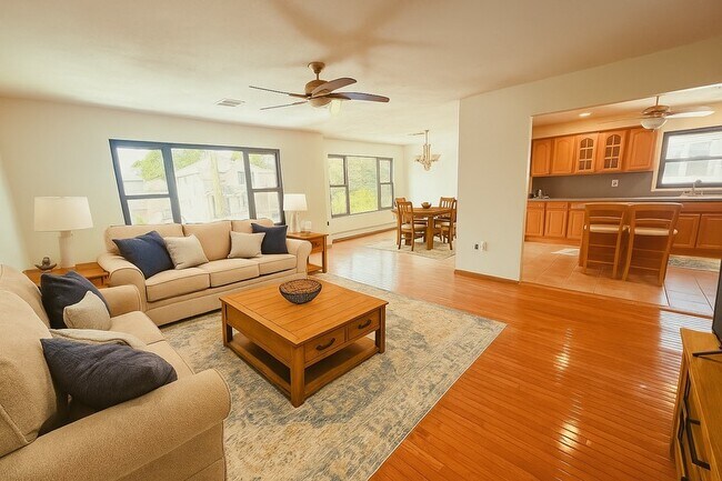 Photo - 170 Detroit Ave Casa