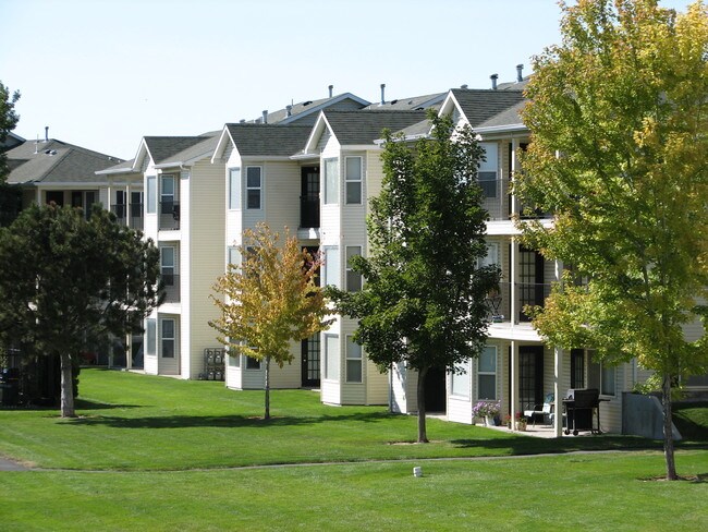 Photo - Aspen Hills Apartments