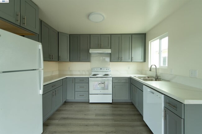 Photo - 3639 Patterson Ave Unit 3