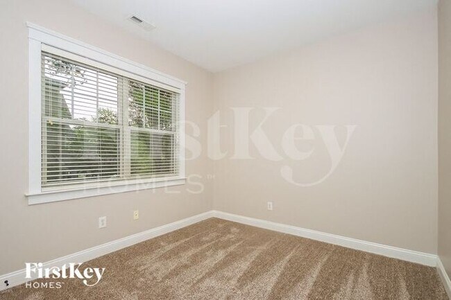 Photo - 16408 Kelly Park Cir House