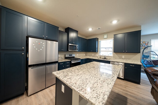 Photo - 6464 Genevieve Trail