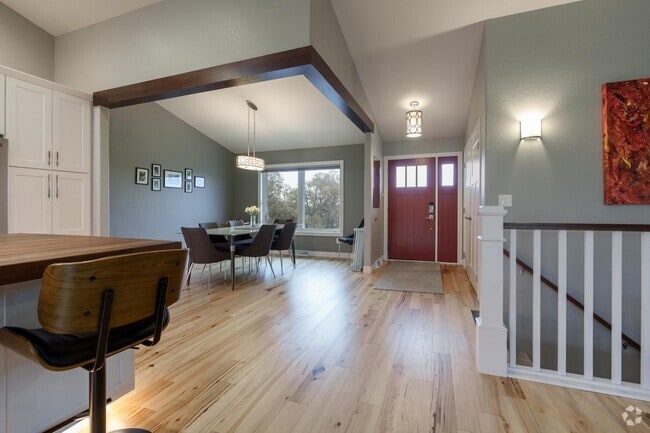 Building Photo - 1605 Arizona Ave Rental