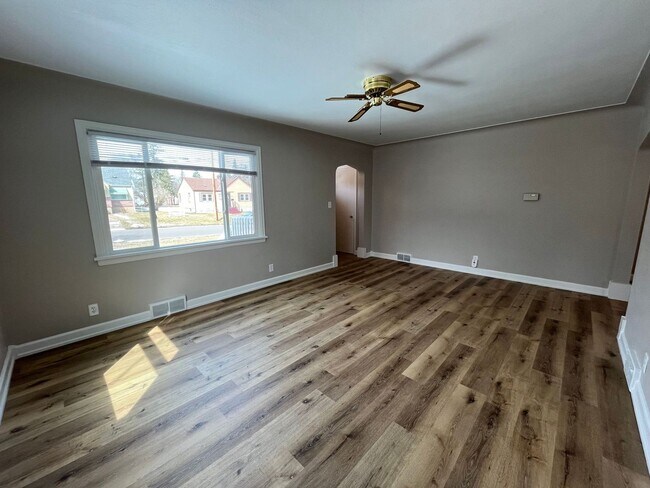 Photo - Spacious 2 Bedroom, 1 Bath Home with Garag...