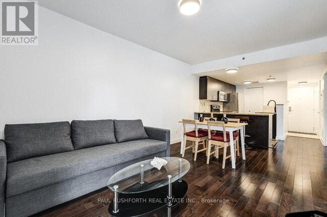 Photo - 456 King Edward Ave Unit 410