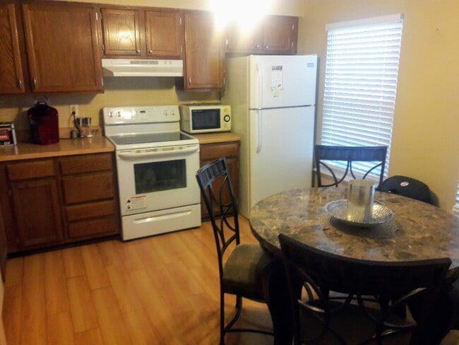 Photo - 1598 Pin Oak Dr