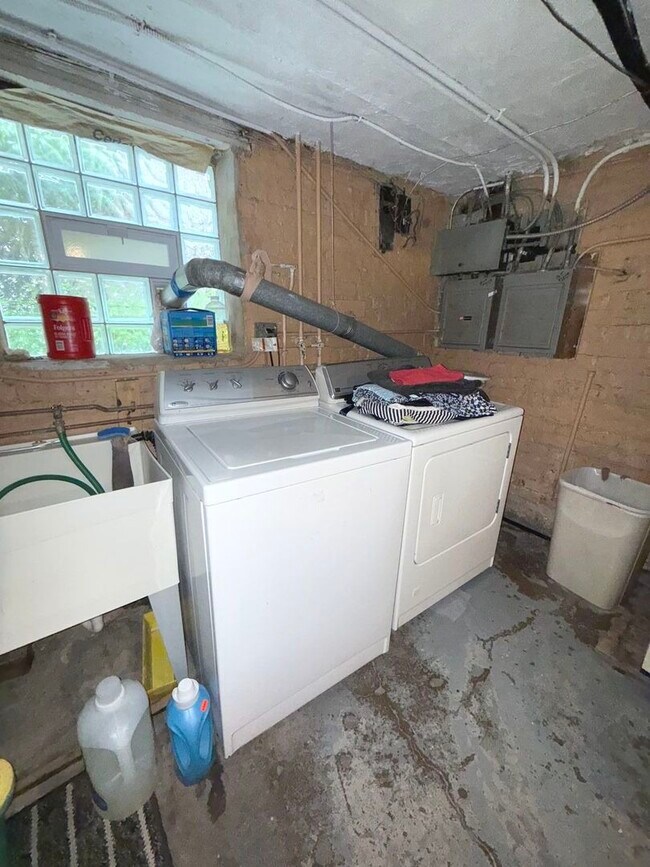 Photo - 2526 W Gunnison St