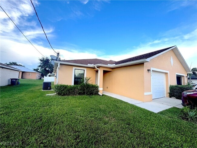 Building Photo - 411 Nicholas Pkwy W Rental
