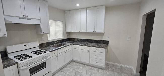 Photo - 128 N Sheridan St Casa