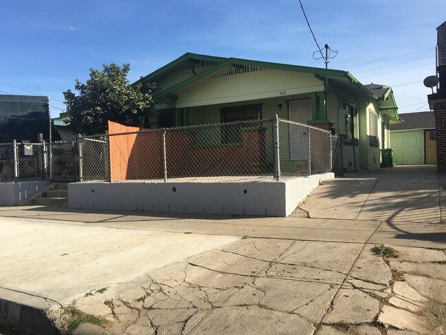 816 W 167th