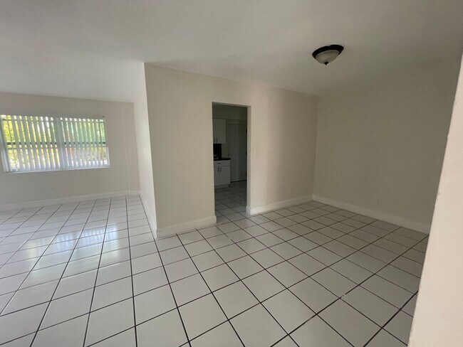 Photo - Beautiful and Spacious 2b1b Now Leasing fo... Unidad 318