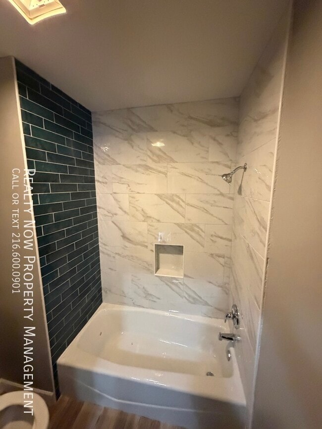 Photo - 1315 W 93rd St Apartment Unit 1315 W 93rd St