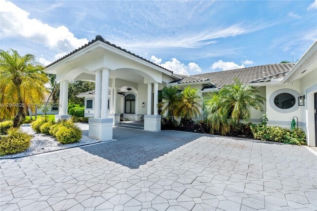 Photo - 11302 NW 9th St