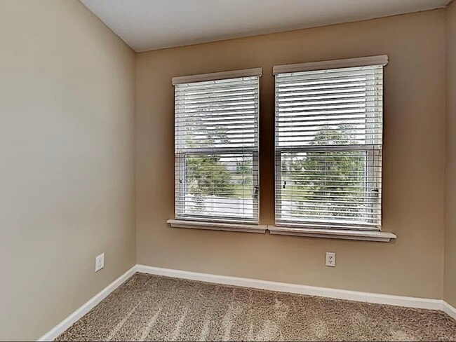 Building Photo - 1589 Landau Rd