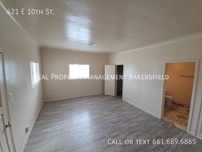 Photo - 421 E 10th St