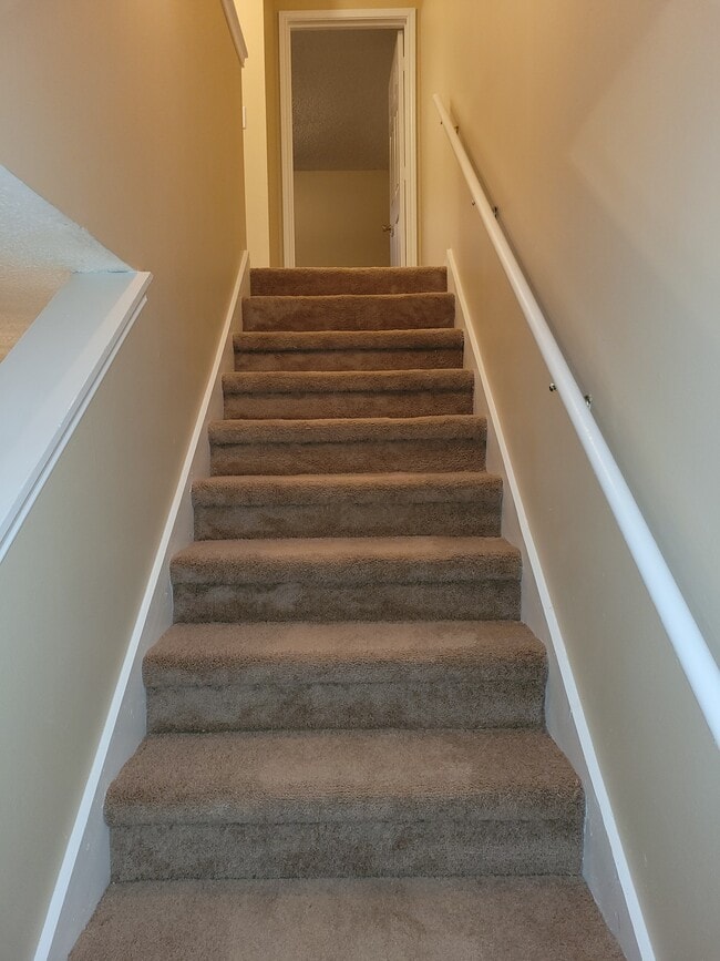 2 bd updated flooring