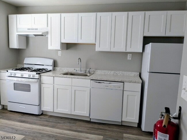 Photo - 15 Garden Pl Unit 1