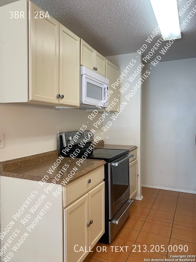 Photo - 9611 Mystic Bend St