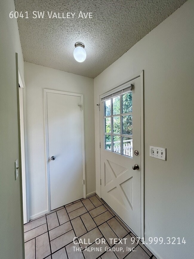 Photo - 6041 SW Valley Ave