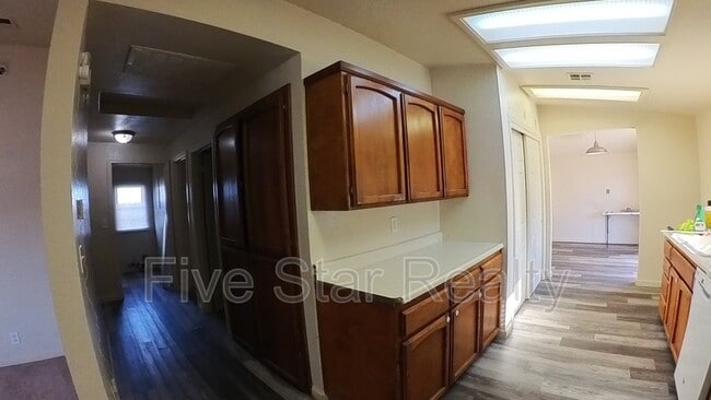 Photo - 5957 Wiget Ave