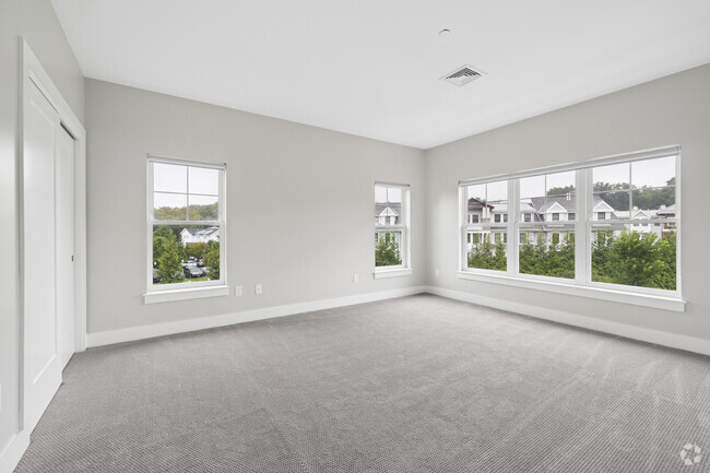 1BR, 1BA - 761SF - Bedroom