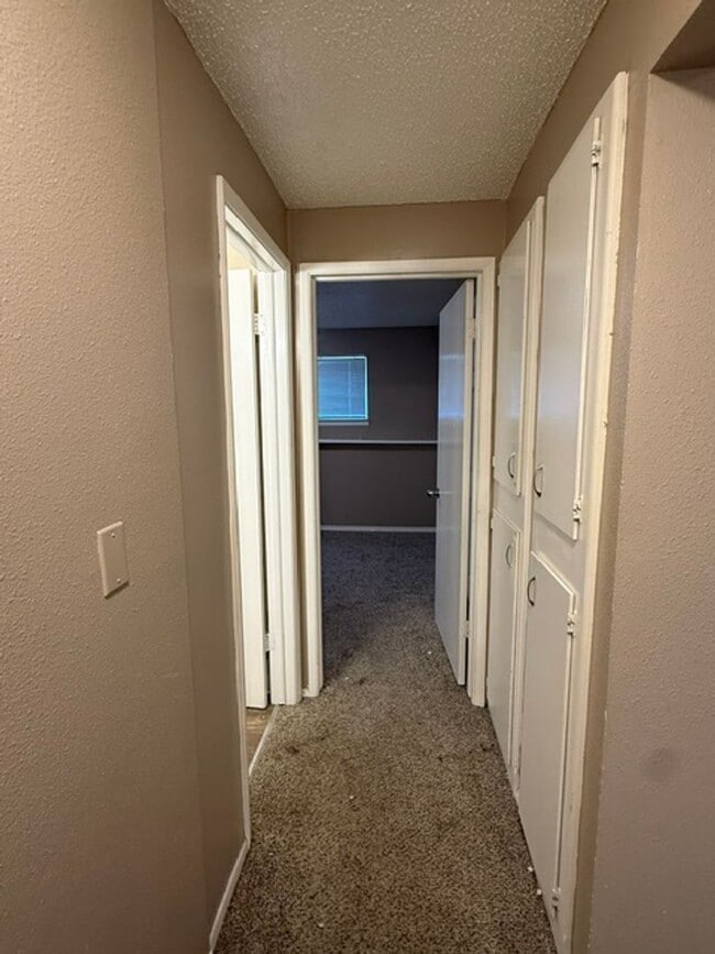 Photo - Comfortable 1 Bed / 1 Bath Steps away from EWU Unit C