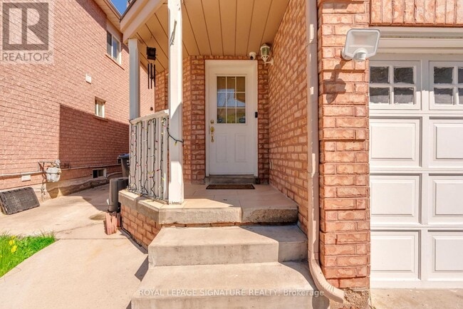 Photo - 54 Wilmont Ct