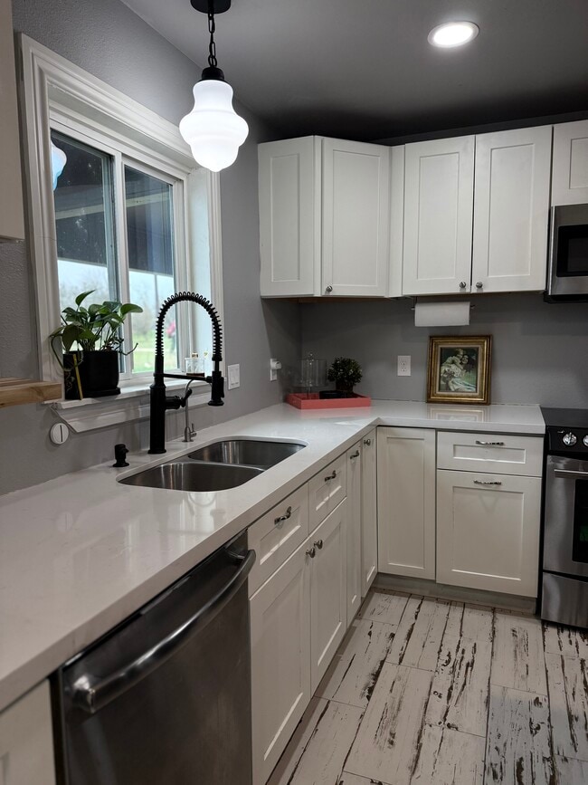 Photo - 10804 E State Highway 29