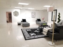 Photo - Chateau Lakeside