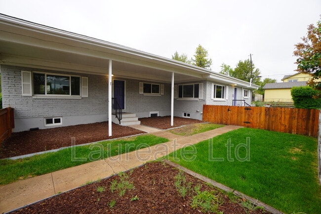 Photo - 2258 W Maplewood Ave
