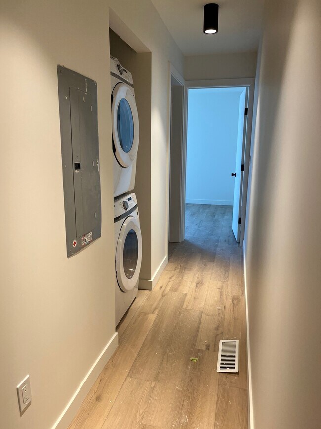 Photo - 238-238 Wellington Crescent Unité 3