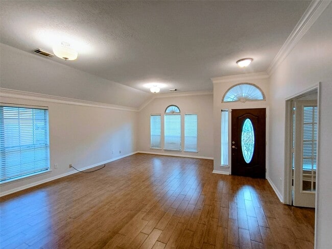 Photo - 1512 Pine Ridge Ln