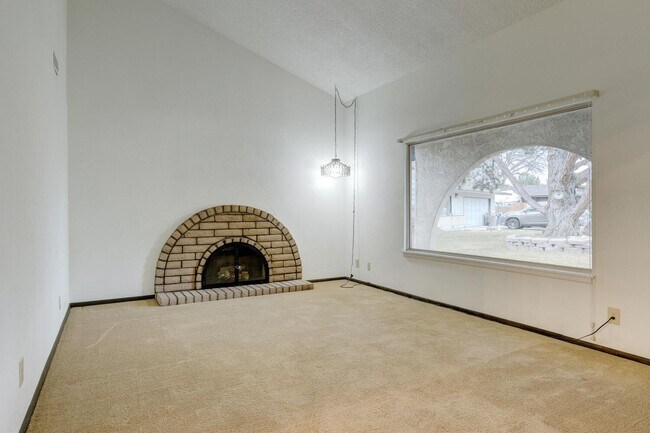 Photo - Charming Residence in a Prime Location 3bed/2bath