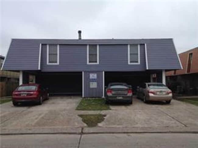 Photo - 932 E Monterey Ct