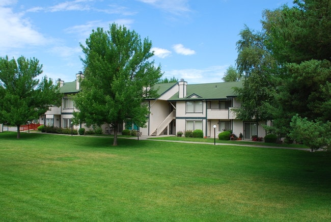 Photo - Cedar Chateau Estates B