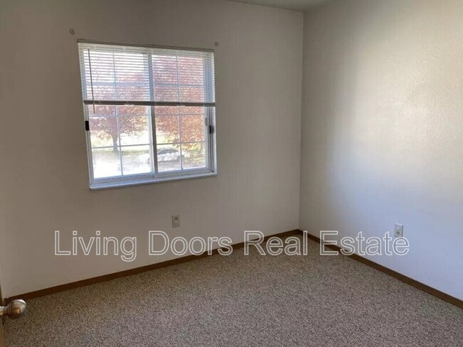 Photo - 603 S Washington St Unit #18