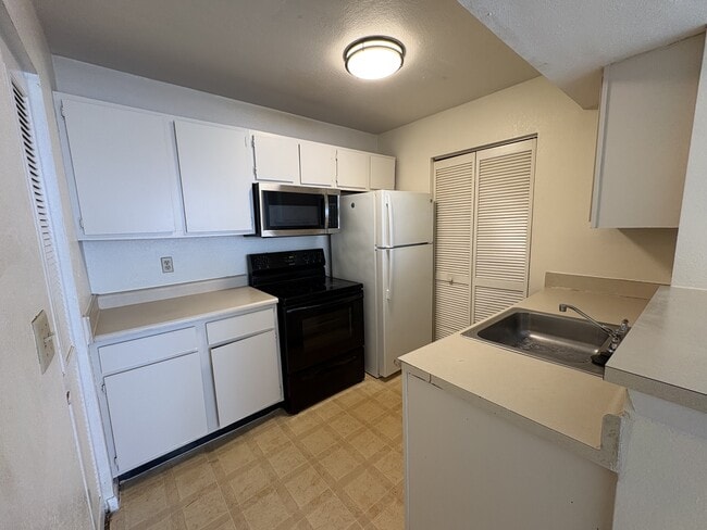 Photo - 11550 Westwood Blvd