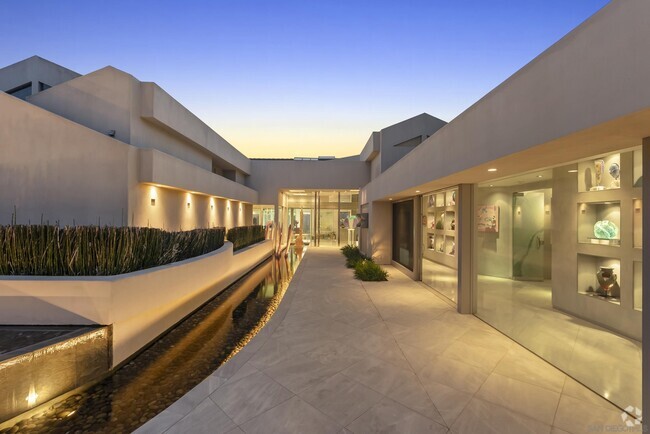 Building Photo - 6002 Via Posada Del Norte Rental