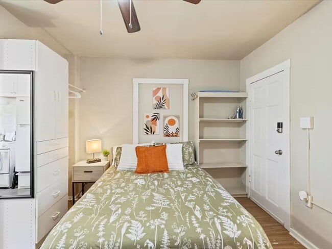 835 Bridge St Unit 835 Bridge Unit 1