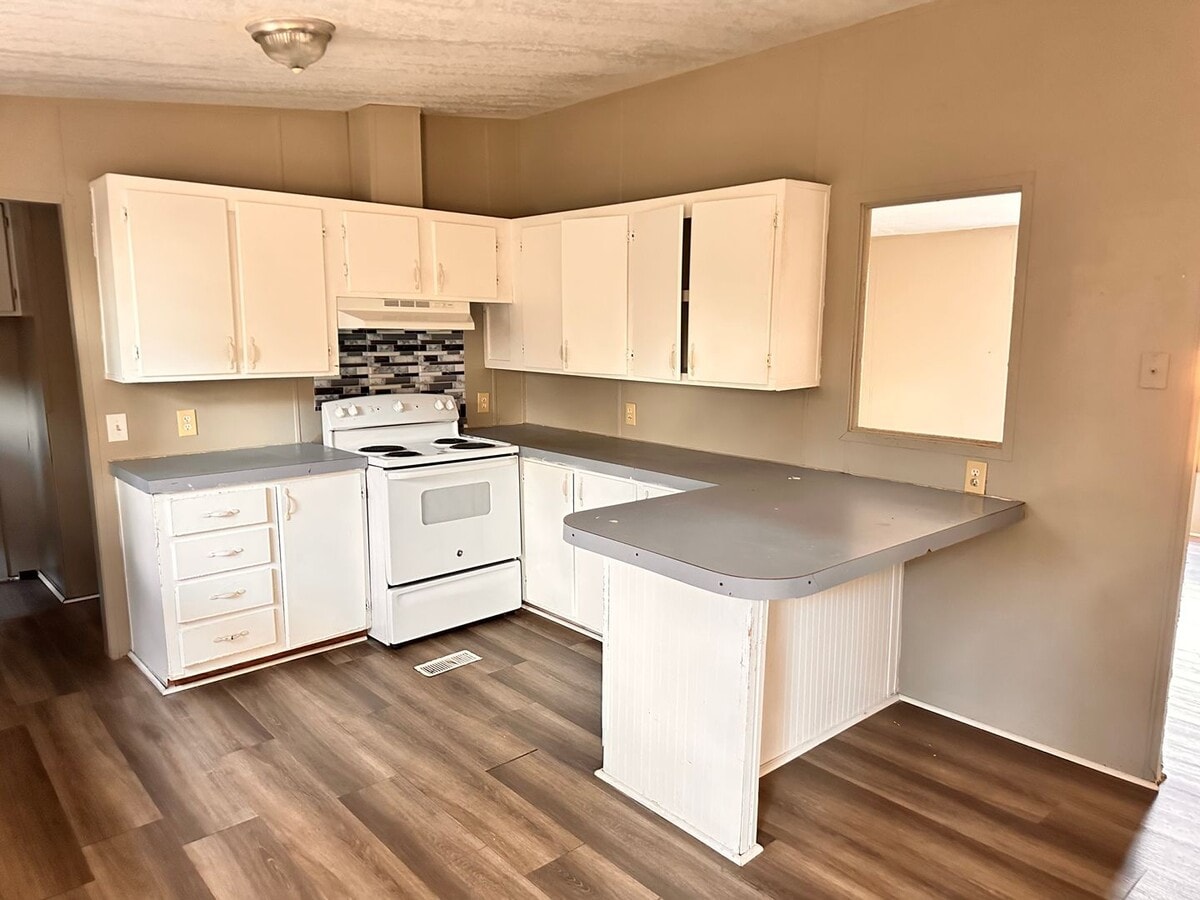 Photo - 3 BED 2 BATH FOR RENT IN FAYETTEVILLE NC