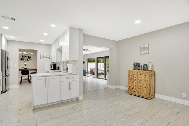 Photo - 1035 NW 5th Ave