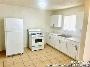 Building Photo - 144 W Villaret Blvd Rental