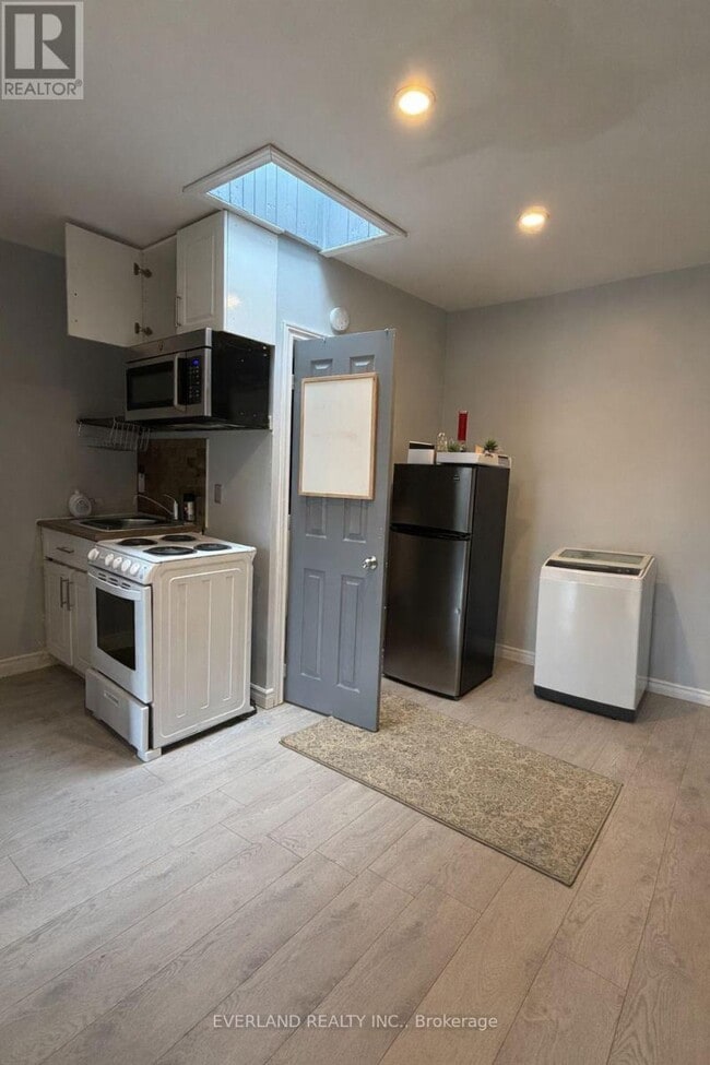 Photo - 850 Bathurst St Unité 4